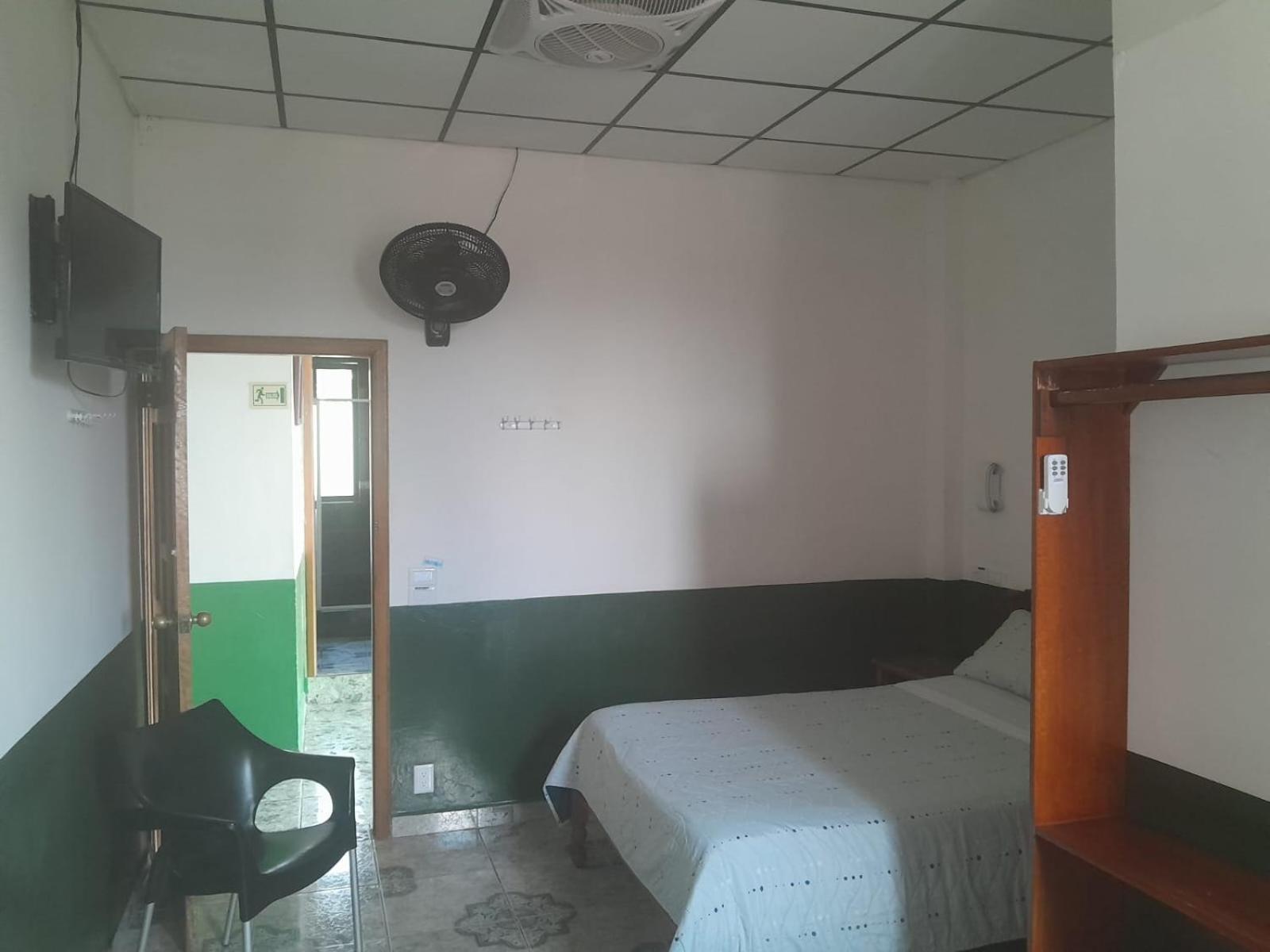 Hostal Limoncocha Тена Екстер'єр фото