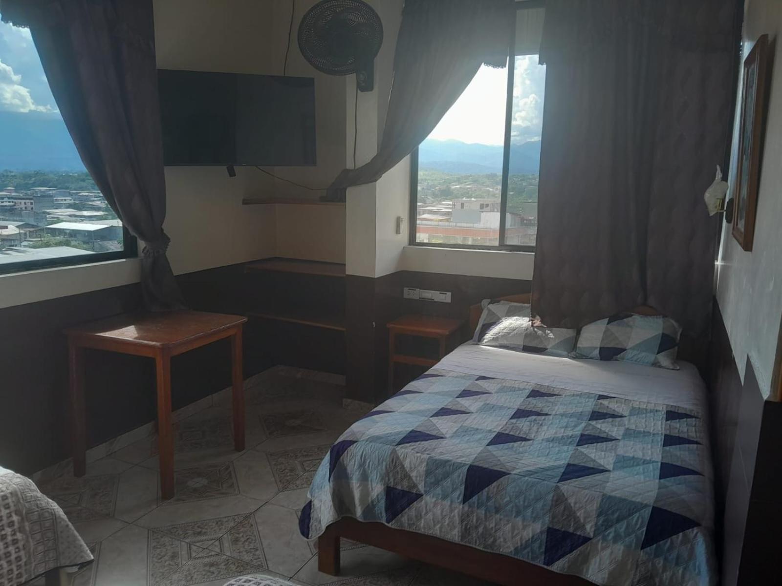 Hostal Limoncocha Тена Екстер'єр фото