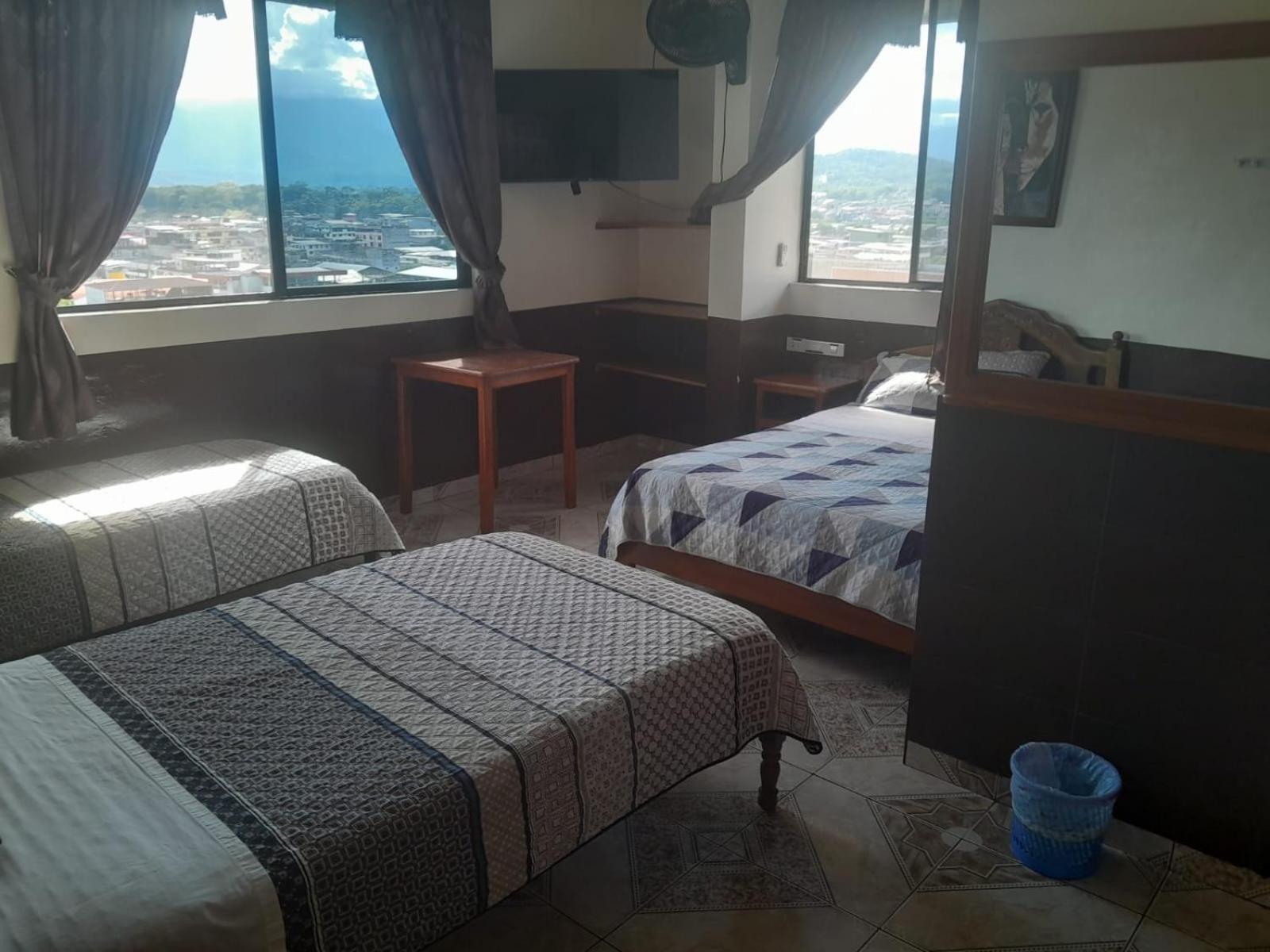 Hostal Limoncocha Тена Екстер'єр фото