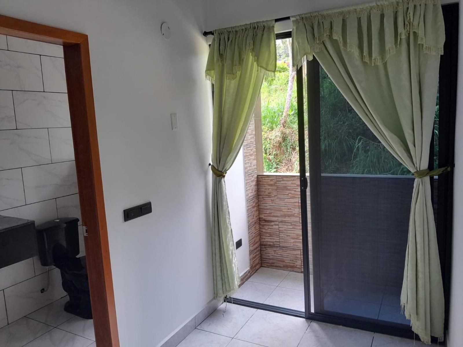 Hostal Limoncocha Тена Екстер'єр фото