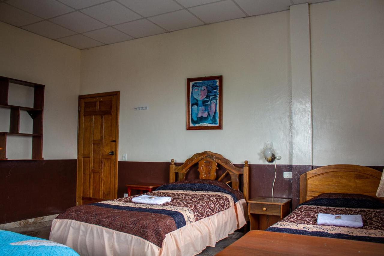 Hostal Limoncocha Тена Екстер'єр фото