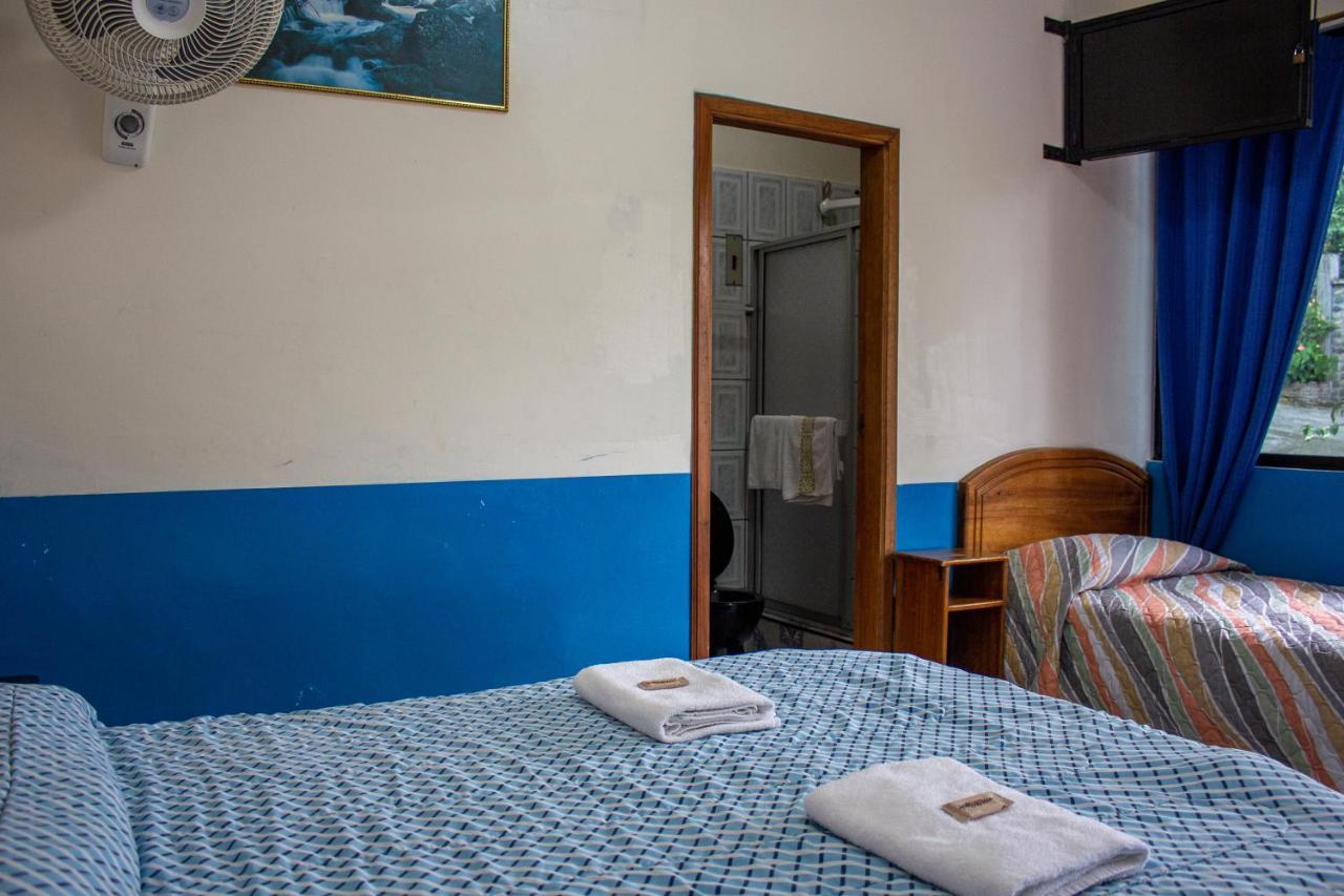 Hostal Limoncocha Тена Екстер'єр фото