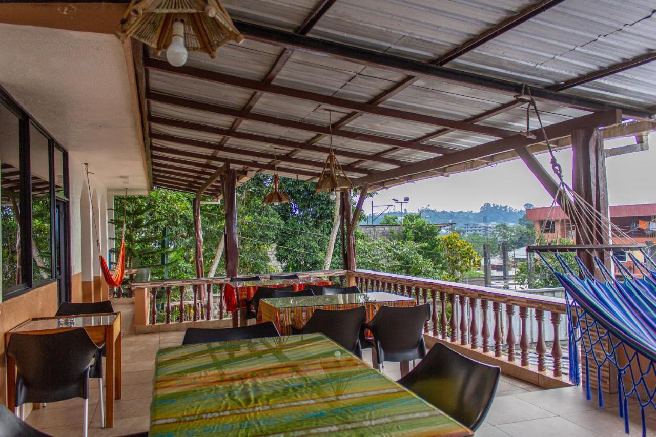 Hostal Limoncocha Тена Екстер'єр фото